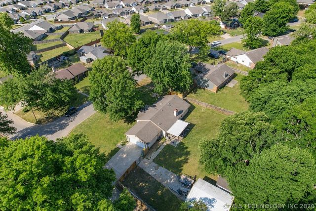3637 E 143rd Street S, Bixby, OK 74008