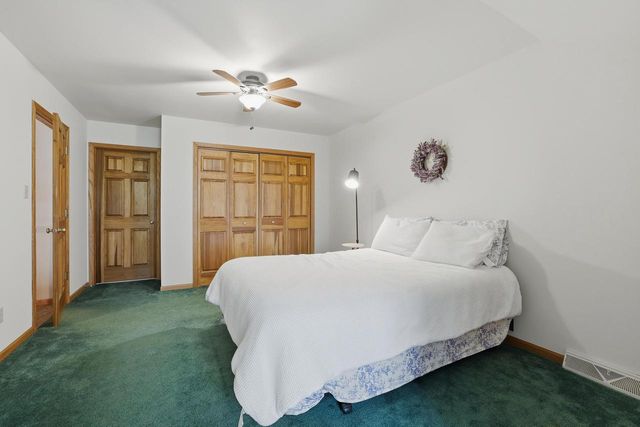 E2040 CURTIS LANE, Iola, WI 54945
