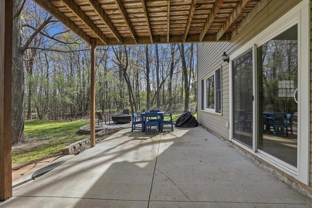 E2040 CURTIS LANE, Iola, WI 54945