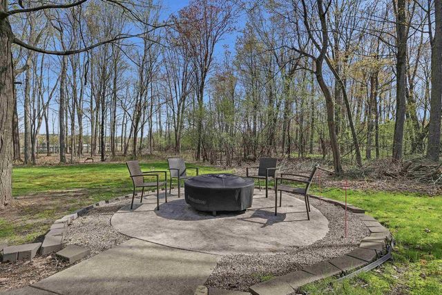 E2040 CURTIS LANE, Iola, WI 54945