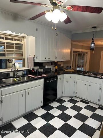 1110 Lakeside Drive NW, Wilson, NC 27896