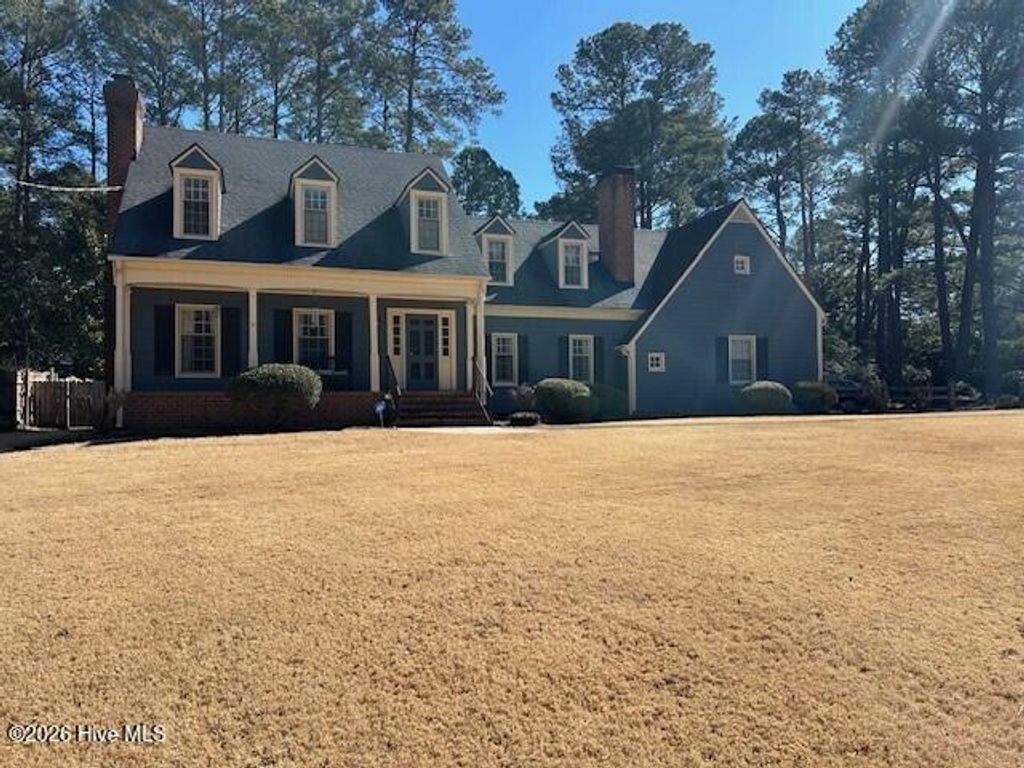 1110 Lakeside Drive NW, Wilson, NC 27896