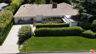1902 Coldwater Canyon Drive, Beverly Hills, CA 90210