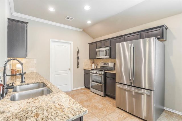 697 NE 20th Terrace, Newcastle, OK 73065