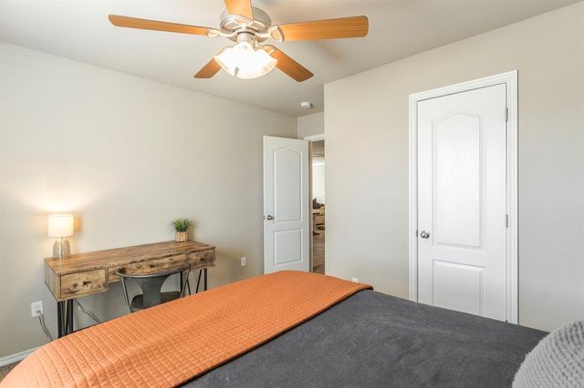 697 NE 20th Terrace, Newcastle, OK 73065