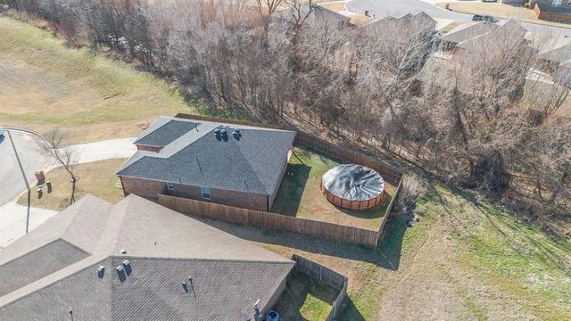 697 NE 20th Terrace, Newcastle, OK 73065