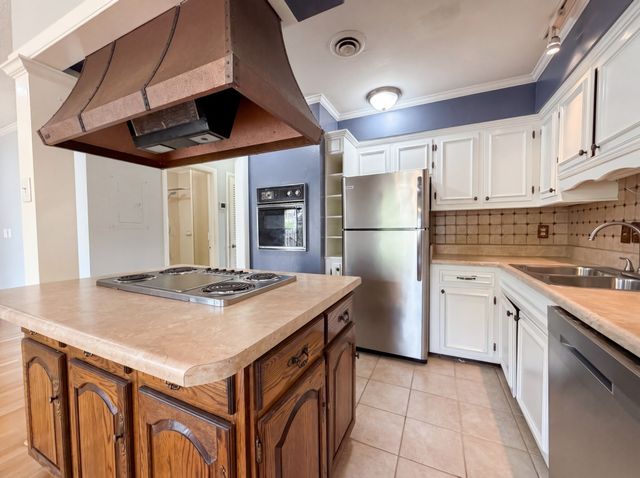 1014 Heritage Dr, Madison, TN 37115