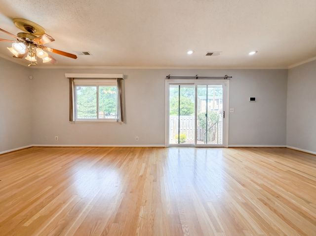 1014 Heritage Dr, Madison, TN 37115