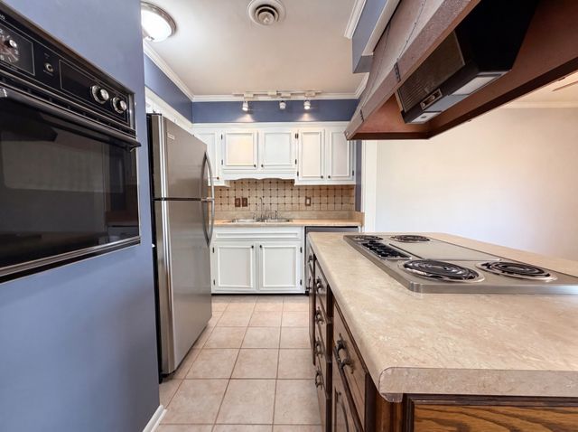 1014 Heritage Dr, Madison, TN 37115