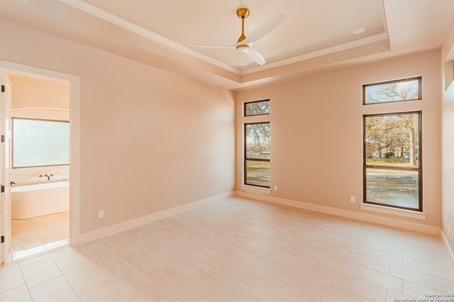 129 Hondo Ridge, La Vernia, TX 78121