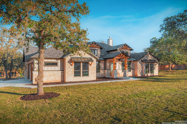 129 Hondo Ridge, La Vernia, TX 78121