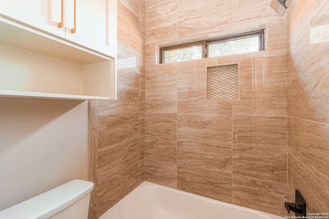 129 Hondo Ridge, La Vernia, TX 78121