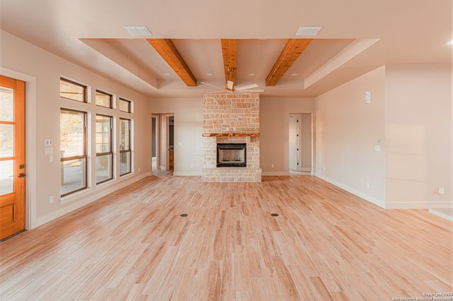 129 Hondo Ridge, La Vernia, TX 78121