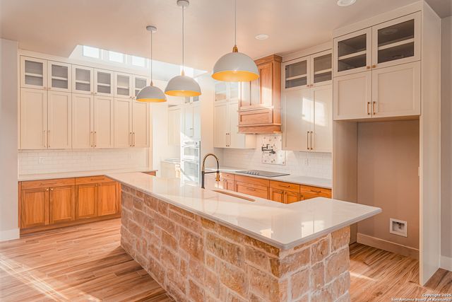 129 Hondo Ridge, La Vernia, TX 78121