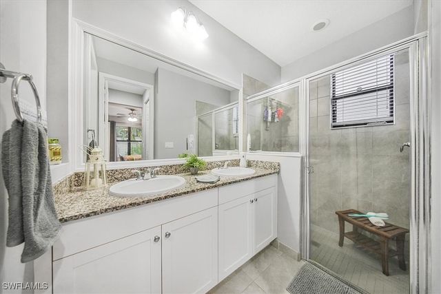 8805 Madrid CIR, Naples, FL 34104