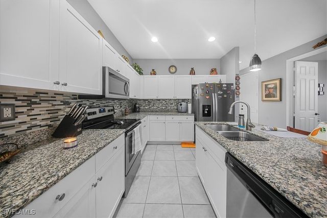 8805 Madrid CIR, Naples, FL 34104