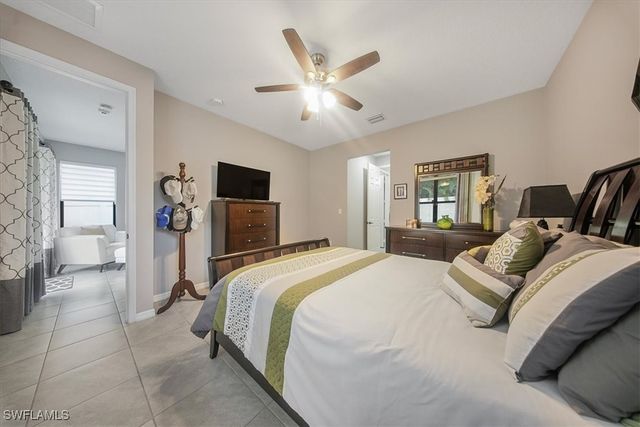 8805 Madrid CIR, Naples, FL 34104