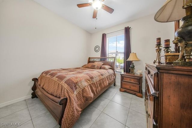 8805 Madrid CIR, Naples, FL 34104