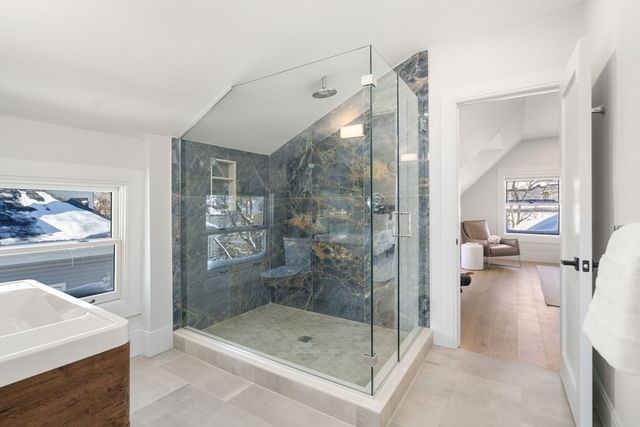 36 Osborne Rd 1, Brookline, MA 02446