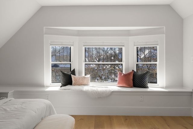 36 Osborne Rd 1, Brookline, MA 02446