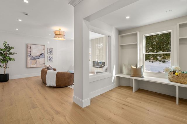 36 Osborne Rd 1, Brookline, MA 02446