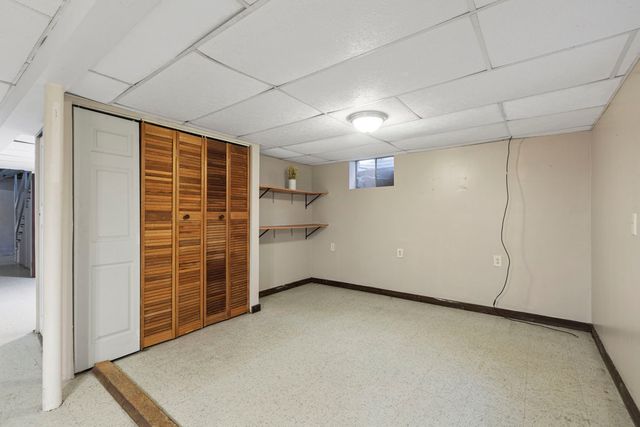 933 Ridge Avenue, Mundelein, IL 60060