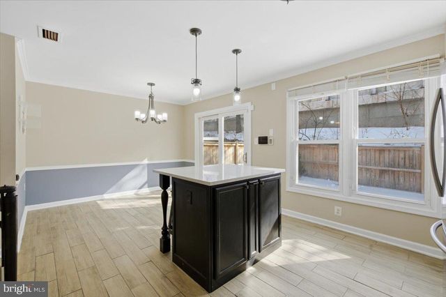 14187 ROYAL OAK LN, Centreville, VA 20120