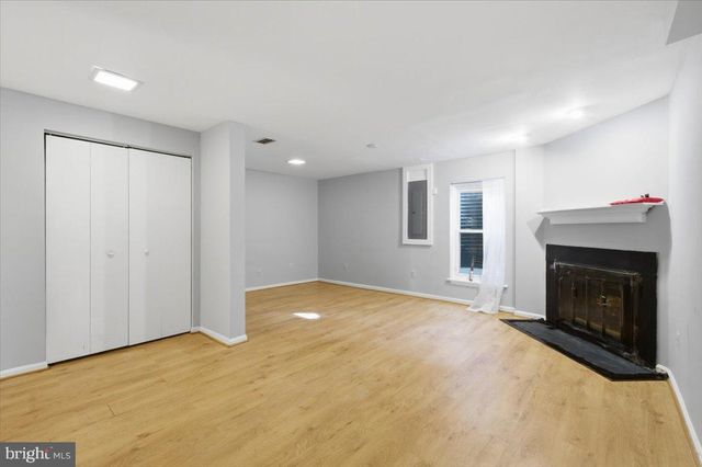 14187 ROYAL OAK LN, Centreville, VA 20120