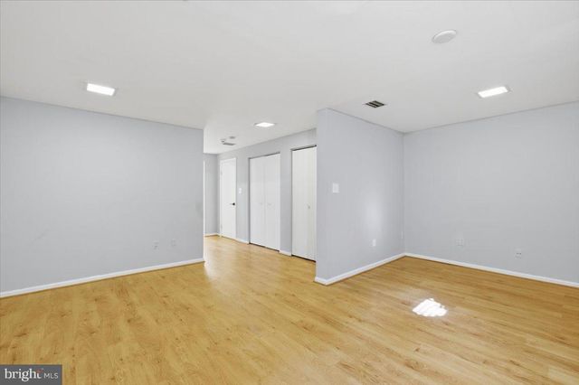 14187 ROYAL OAK LN, Centreville, VA 20120