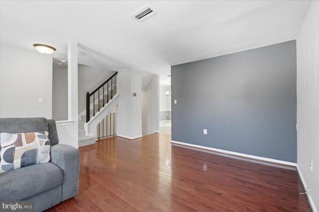 14187 ROYAL OAK LN, Centreville, VA 20120