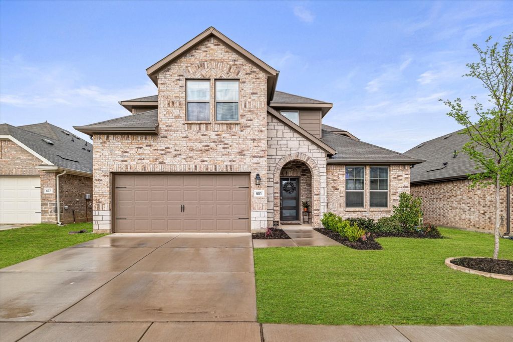 681 Coleman Street, Aubrey, TX 76227