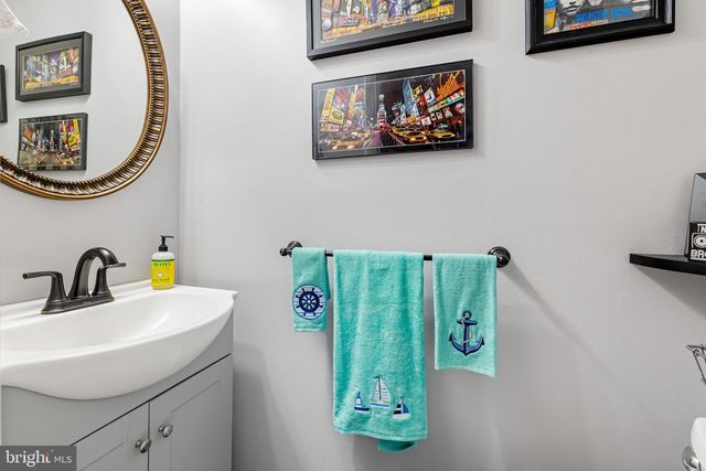 10 NEPTUNE DR, Joppa, MD 21085