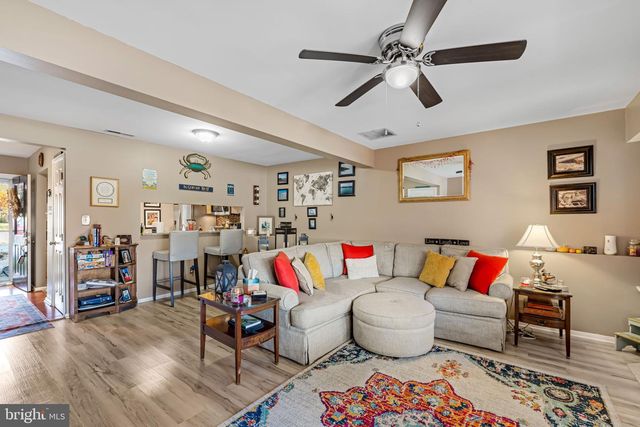 10 NEPTUNE DR, Joppa, MD 21085