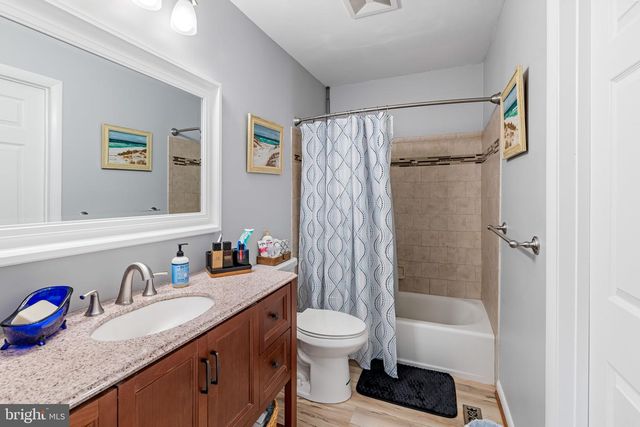 10 NEPTUNE DR, Joppa, MD 21085