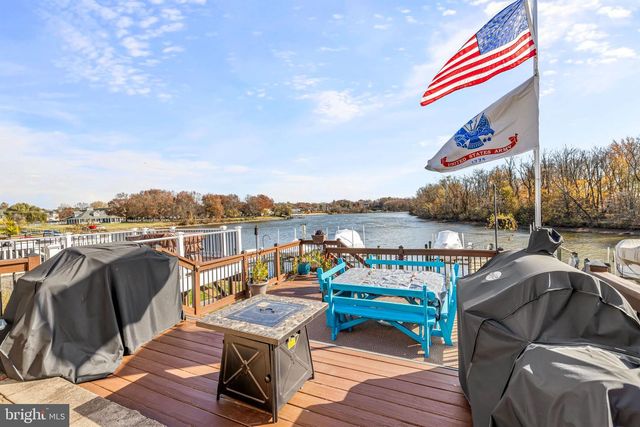 10 NEPTUNE DR, Joppa, MD 21085