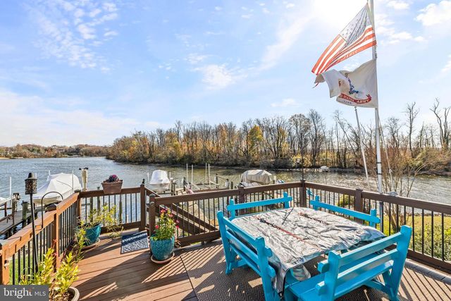 10 NEPTUNE DR, Joppa, MD 21085