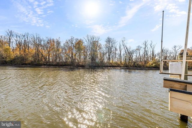 10 NEPTUNE DR, Joppa, MD 21085