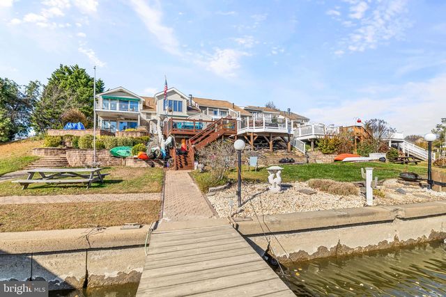 10 NEPTUNE DR, Joppa, MD 21085