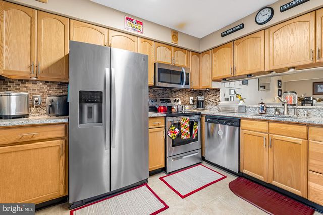 10 NEPTUNE DR, Joppa, MD 21085