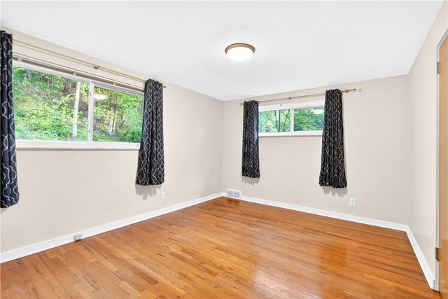 3975 Green Valley Drive, Hampton, PA 15116