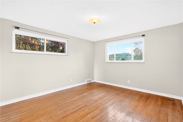 3975 Green Valley Drive, Hampton, PA 15116