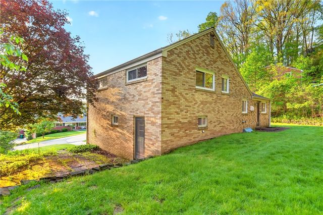 3975 Green Valley Drive, Hampton, PA 15116