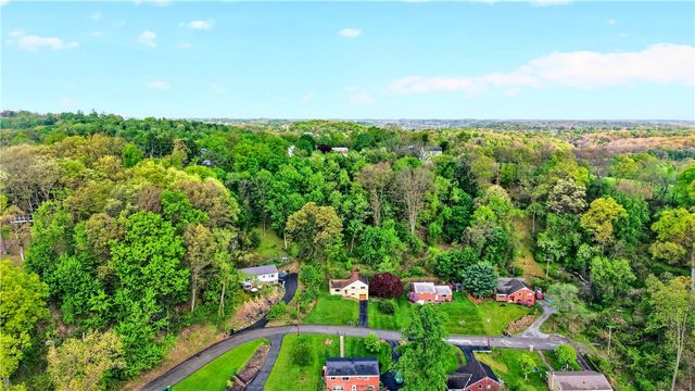 3975 Green Valley Drive, Hampton, PA 15116