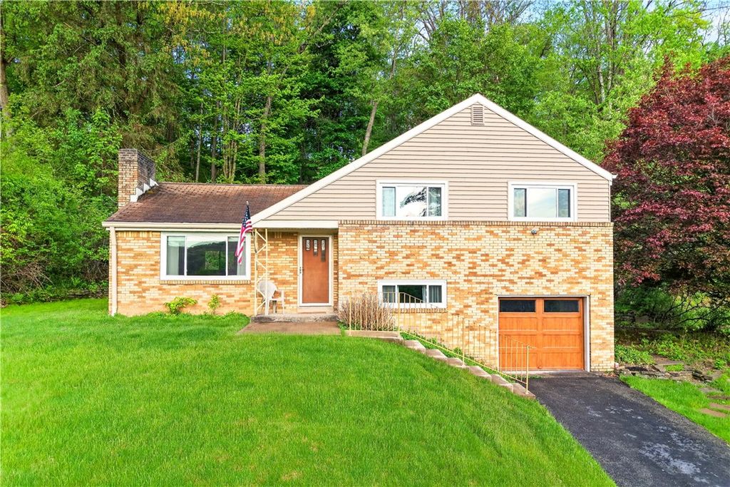 3975 Green Valley Drive, Hampton, PA 15116