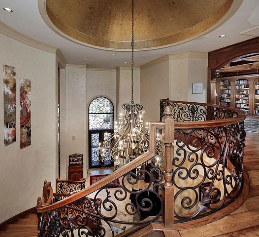 19 Hepplewhite Way, The Woodlands, TX 77382