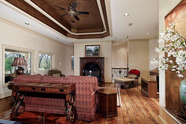 19 Hepplewhite Way, The Woodlands, TX 77382