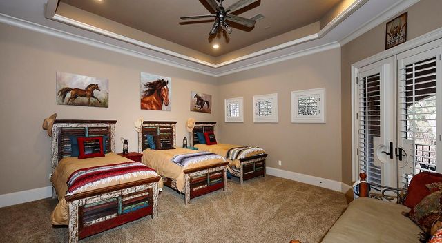 19 Hepplewhite Way, The Woodlands, TX 77382