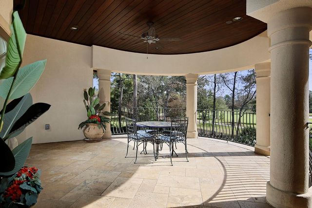 19 Hepplewhite Way, The Woodlands, TX 77382
