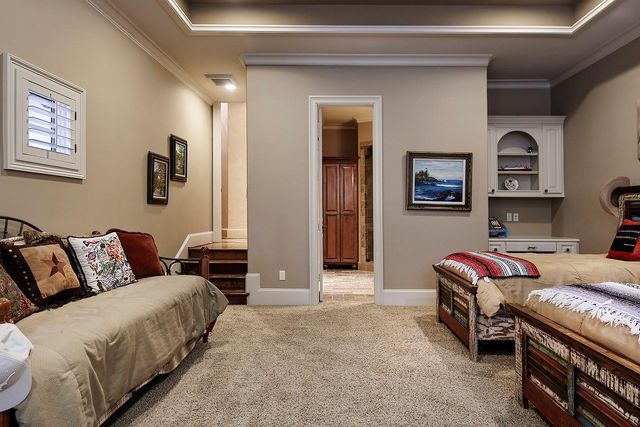 19 Hepplewhite Way, The Woodlands, TX 77382