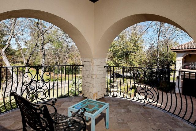 19 Hepplewhite Way, The Woodlands, TX 77382